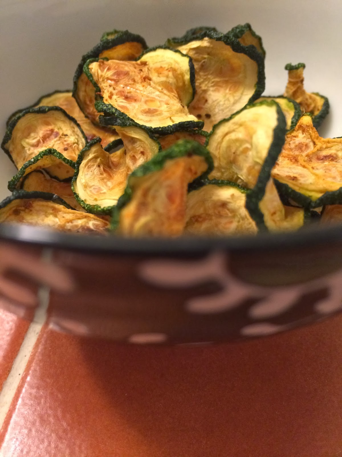 Momtastrophe Make your own Zucchini Chips