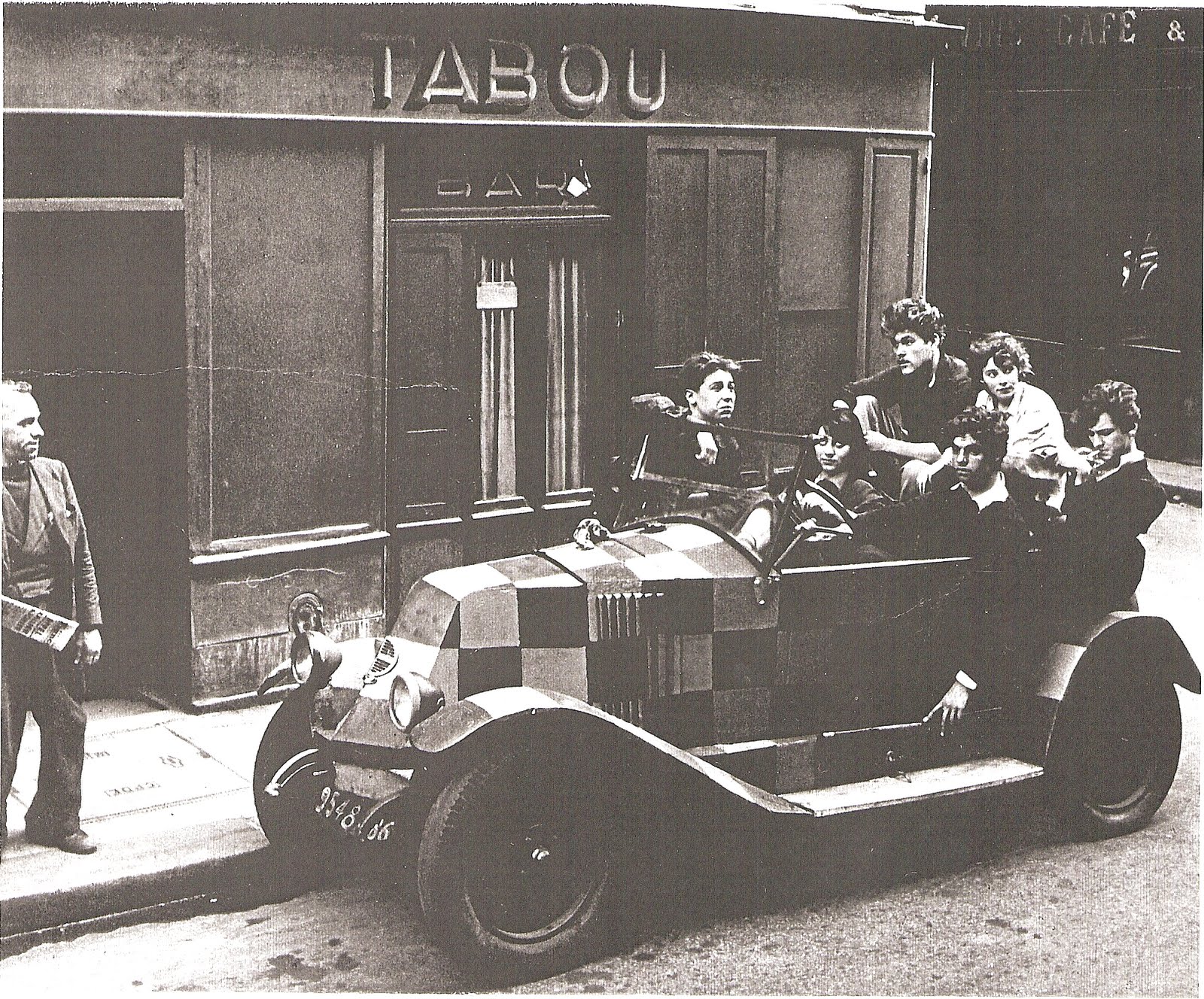 retro vintage modern hifi Jazz Club Tabou Paris 1947