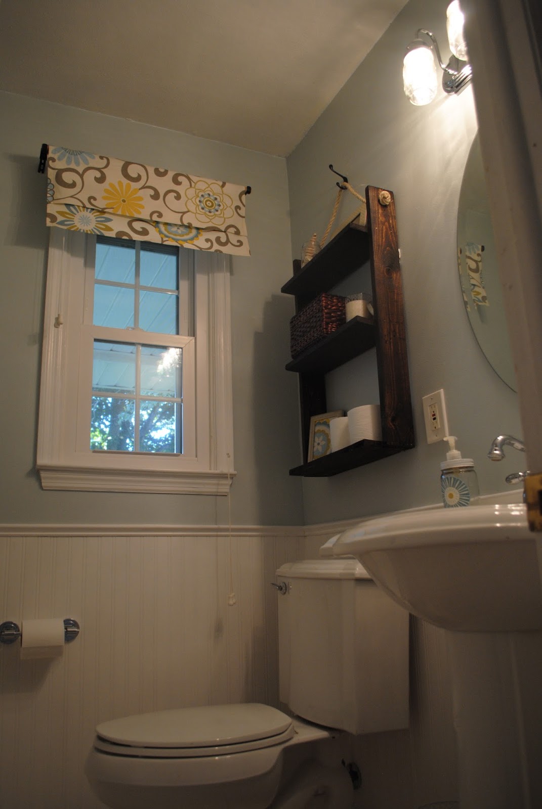 Two It Yourself: REVEAL: $100 Small Bathroom Makeover ...