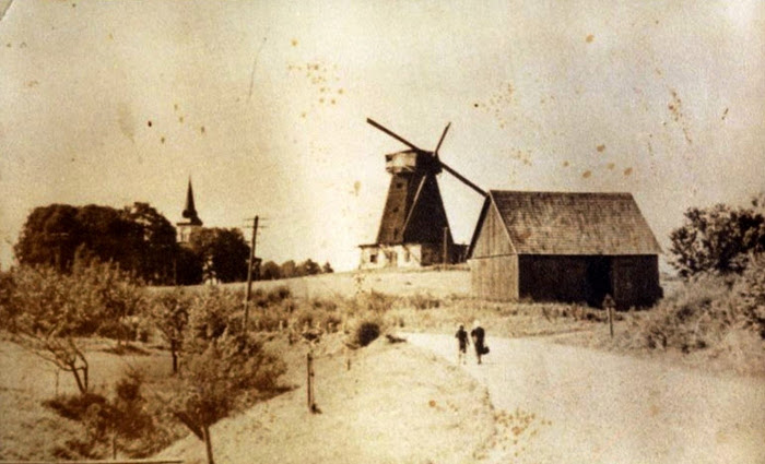 10 - vēsture - Valles baznīca un dzirnavas - 1947. gads