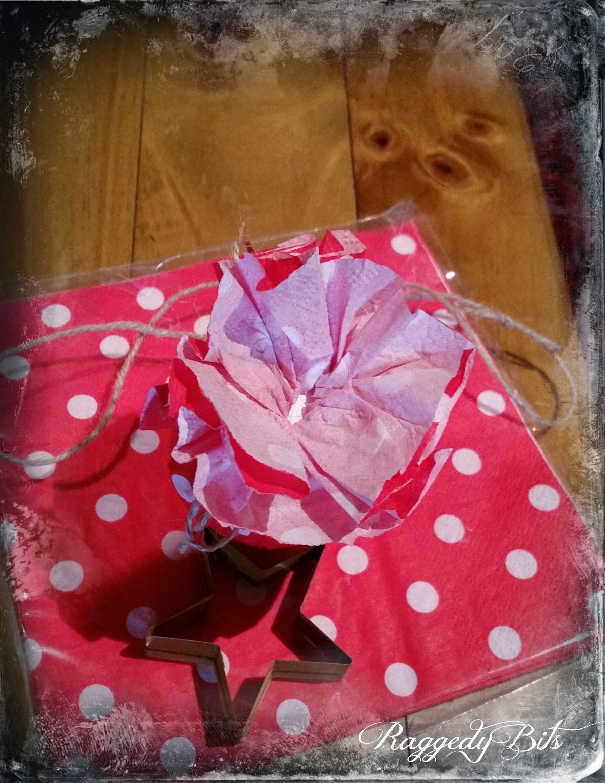 Easy Polka Dot Paper Serviette Christmas Decorations Raggedy Bits