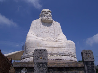 Picture of Bodhidharma Statue at Shaolin Temple in China