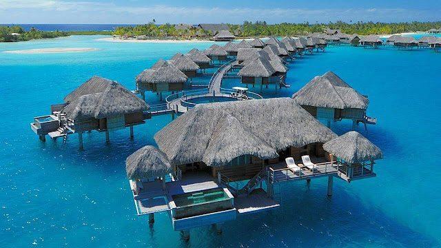 Four Seasons Hotel  Bora Bora