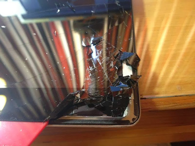 Ipad2玻璃破裂
