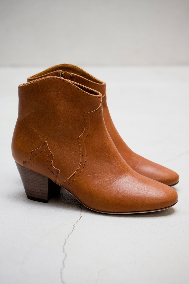 Link Camp Leather Boots, Chamois Leather Boots and High Heels Shoes