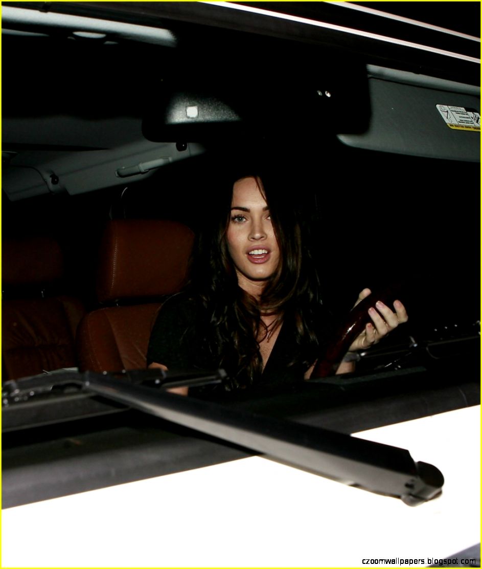 Megan Fox on the street casual candids 1 megan fox slips tongue 10 Megan Fox on the street casual candids 1 megan fox slips tongue 10