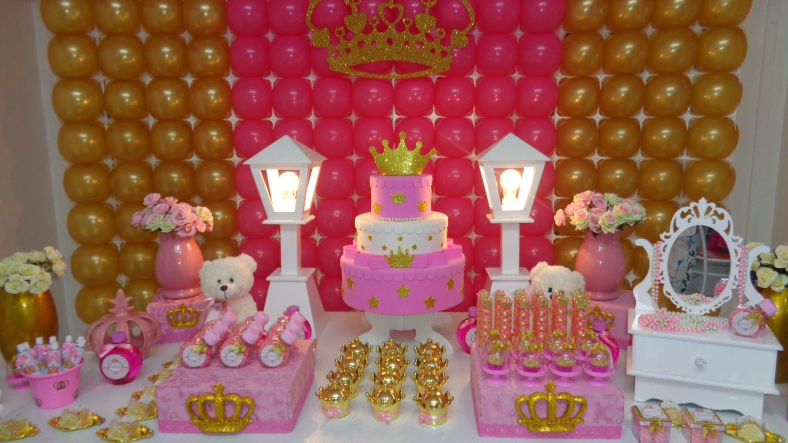Doces Travessuras Personalizados Decoração Princesa rosa e Dourado Doces Travessuras Personalizados Decoração Princesa rosa e Dourado