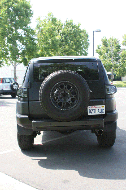 Riders Meeting: Matte Black Toyota FJ Cruiser