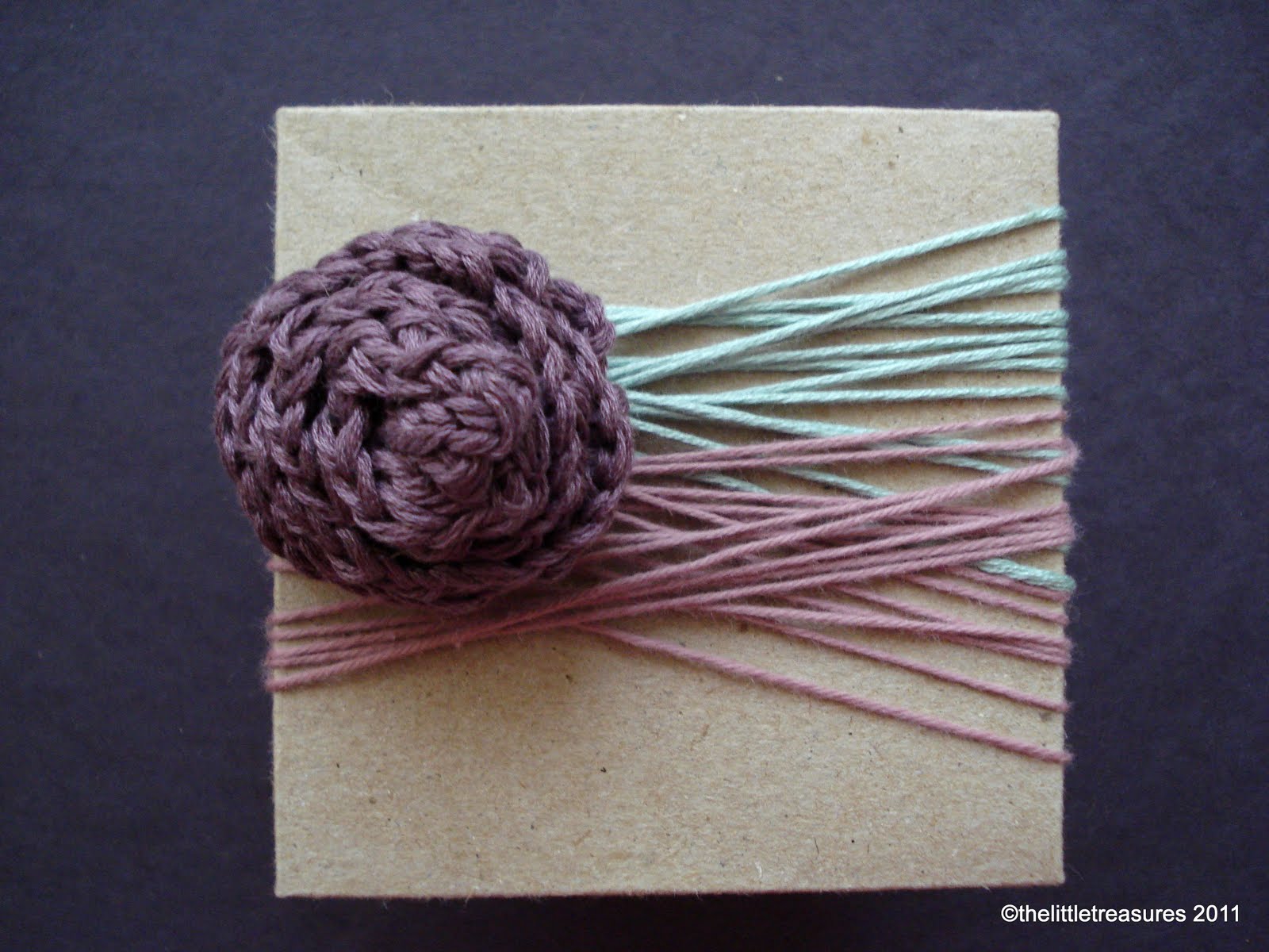 Little Treasures Gift wrapping with yarn