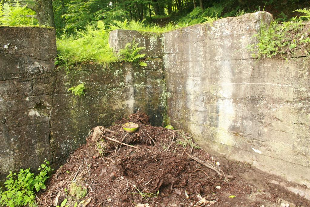 Old School Farm Blog: Water is flowing...thanks to the sun!