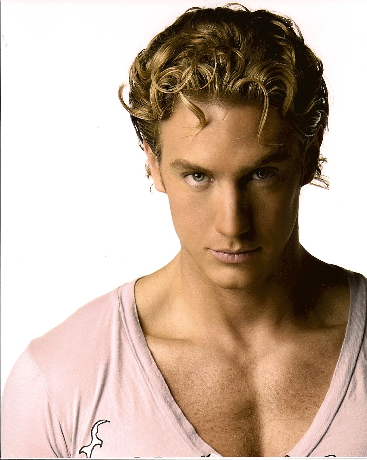 I Like Man: Eugenio Siller-0004