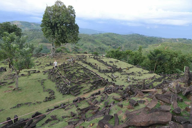 Gunung Padang Gunung+Padang+02