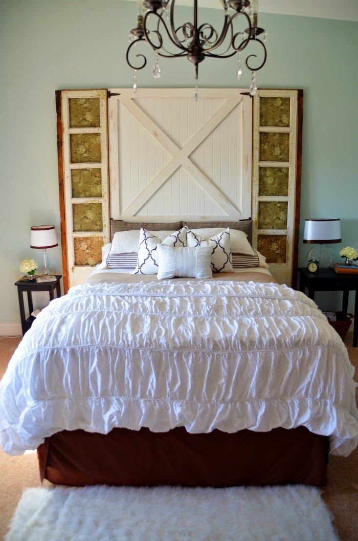 The Cookie Puzzle 10 DIY Rustic Headboards