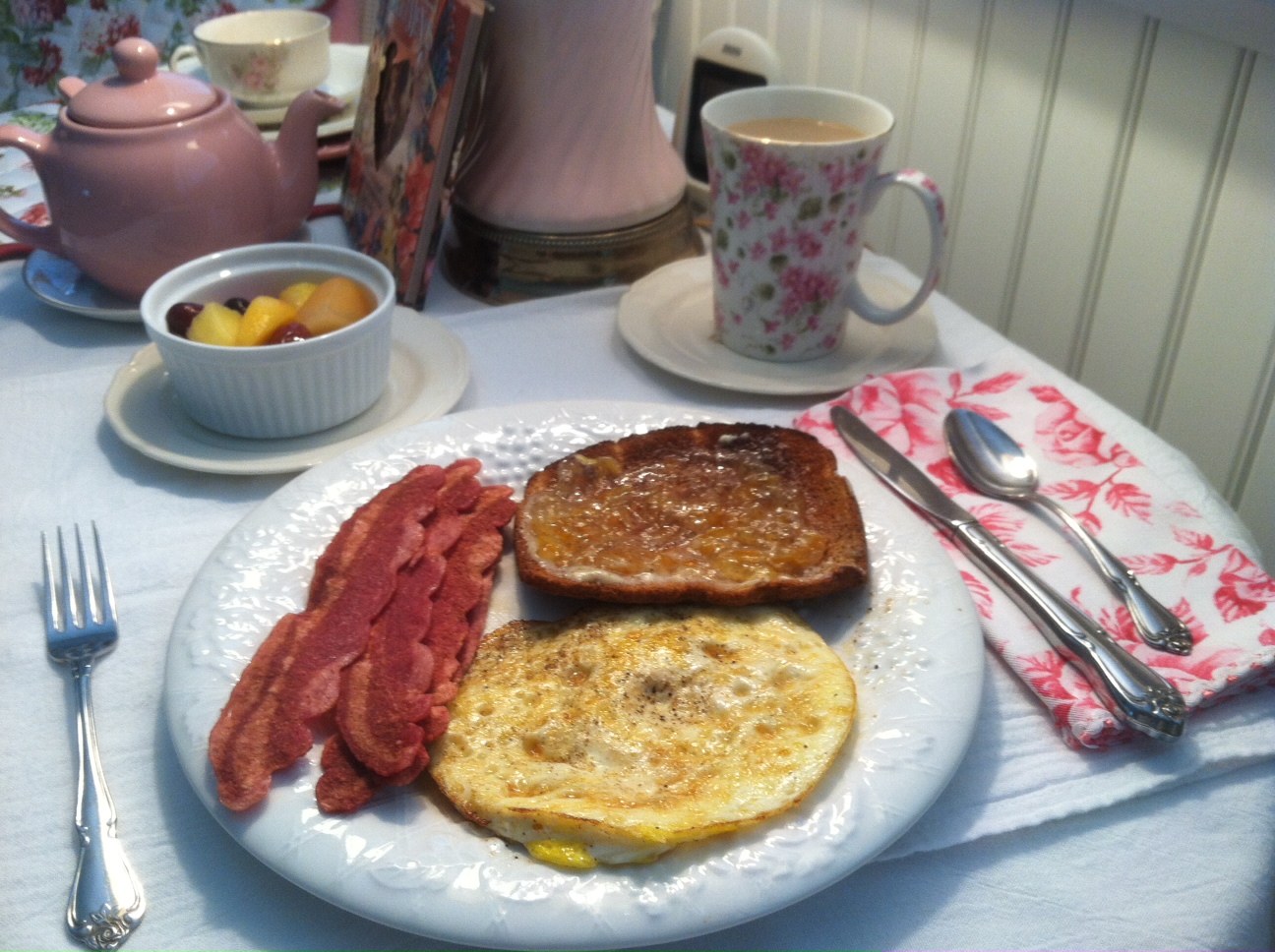 Apple of His Eye Pink Breakfast with Precious!