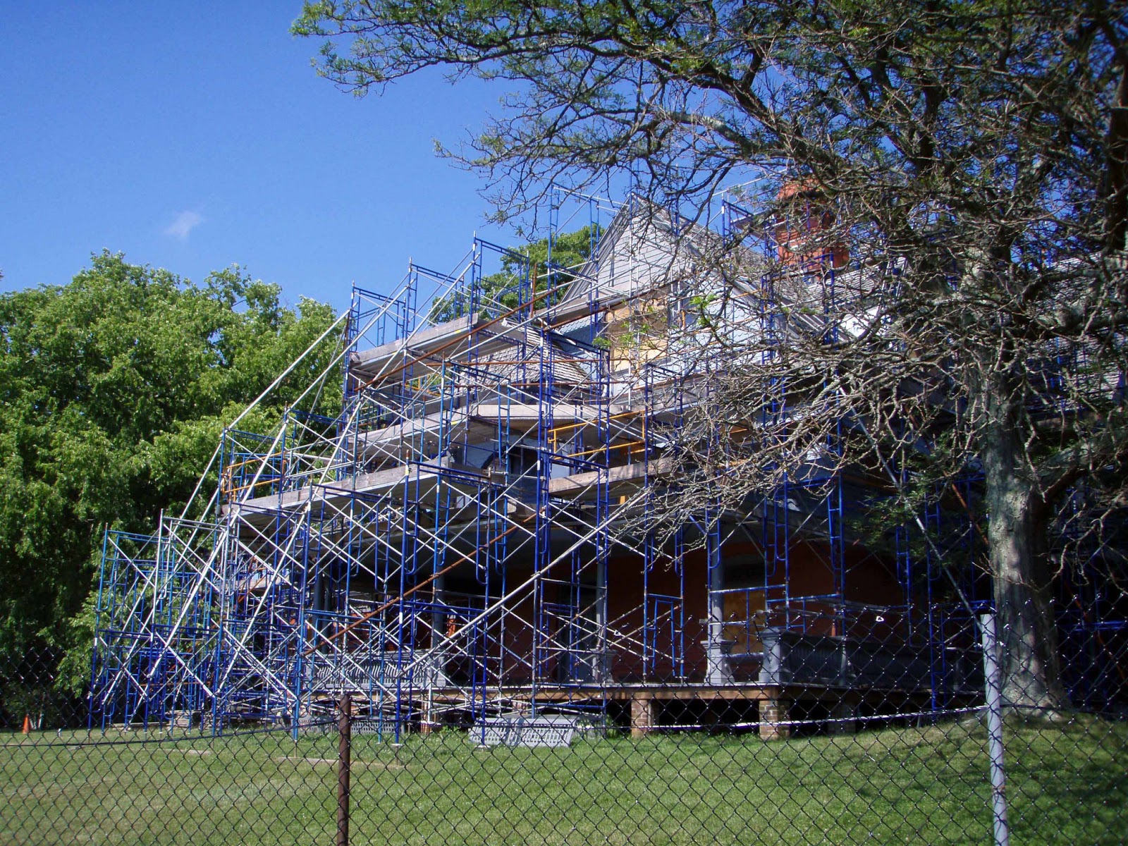 Exuberant Sailing Cruising in Southern New England