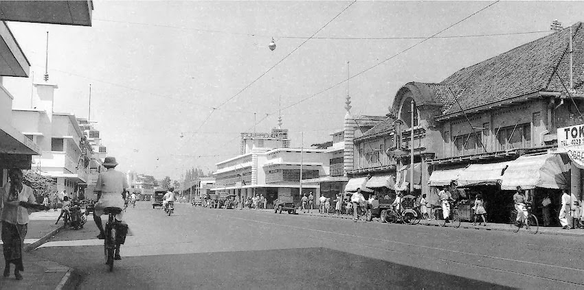 Ayo Rek, Mlaku-mlaku Nang Tunjungan! (bagian 1) - Arsitek-tung!