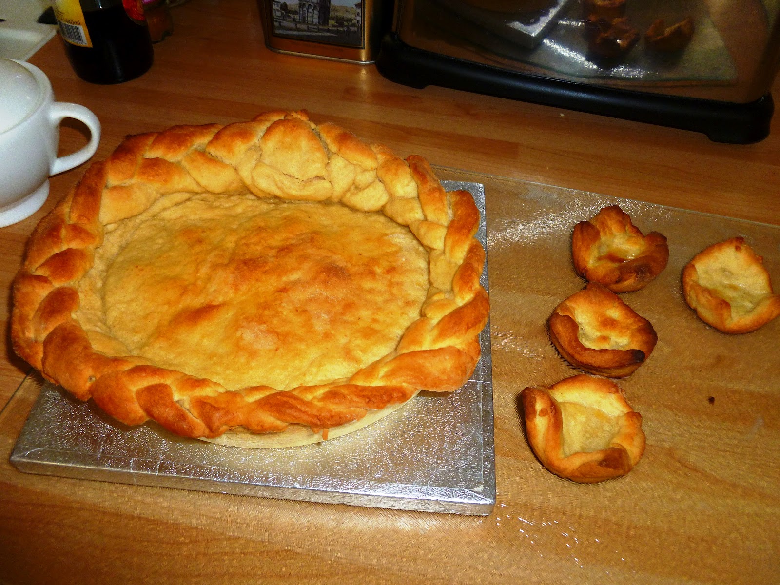 Crafty Geogopher Diamond Jubilee Recipe Strawberries and Cream Pie