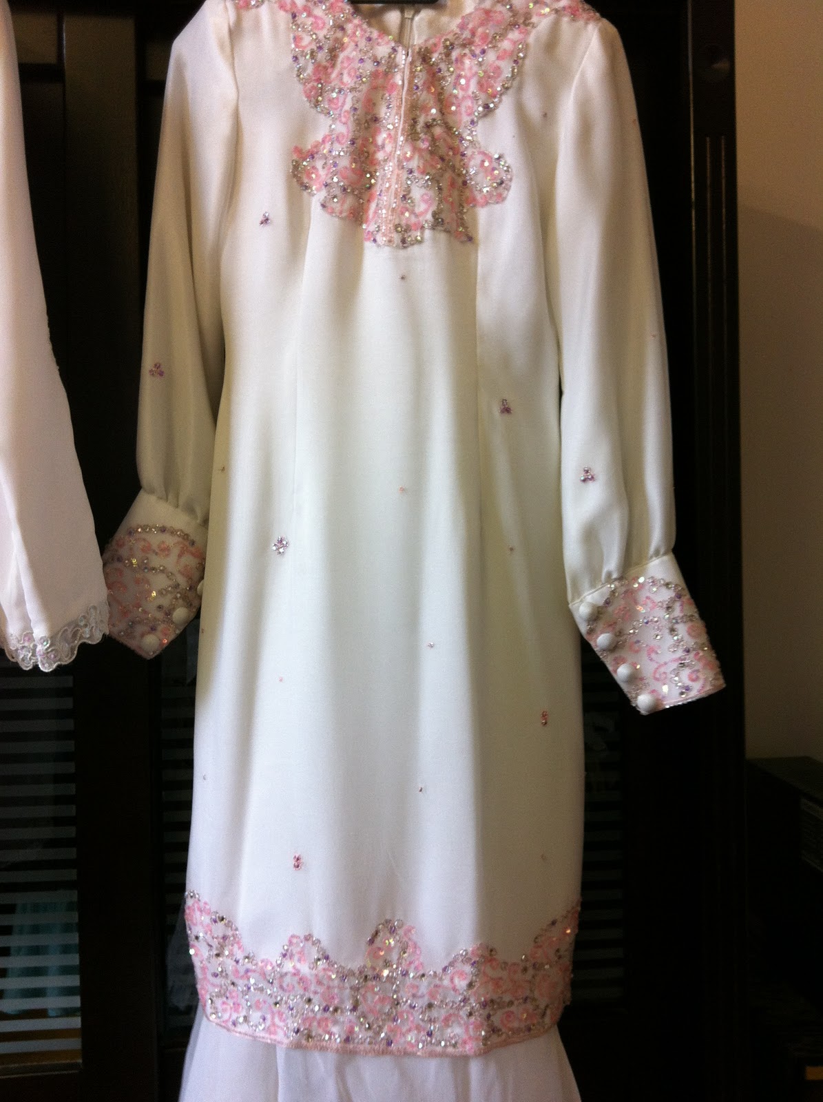 Gambar Baju Bertunang