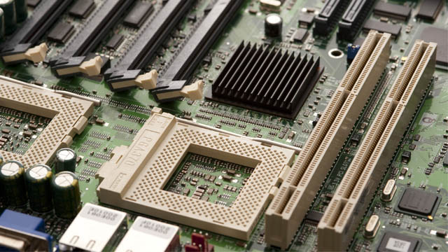 Cara Mengetahui Model Motherboard Tanpa Harus Bongkar Casing