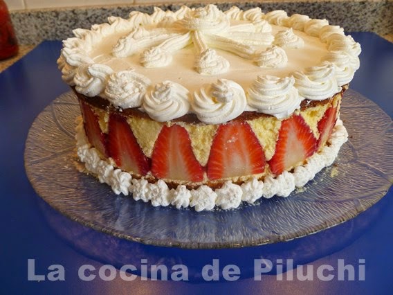 http://www.recetaspasoapaso.com/2014/05/tarta-fraisier-de-fresa.html