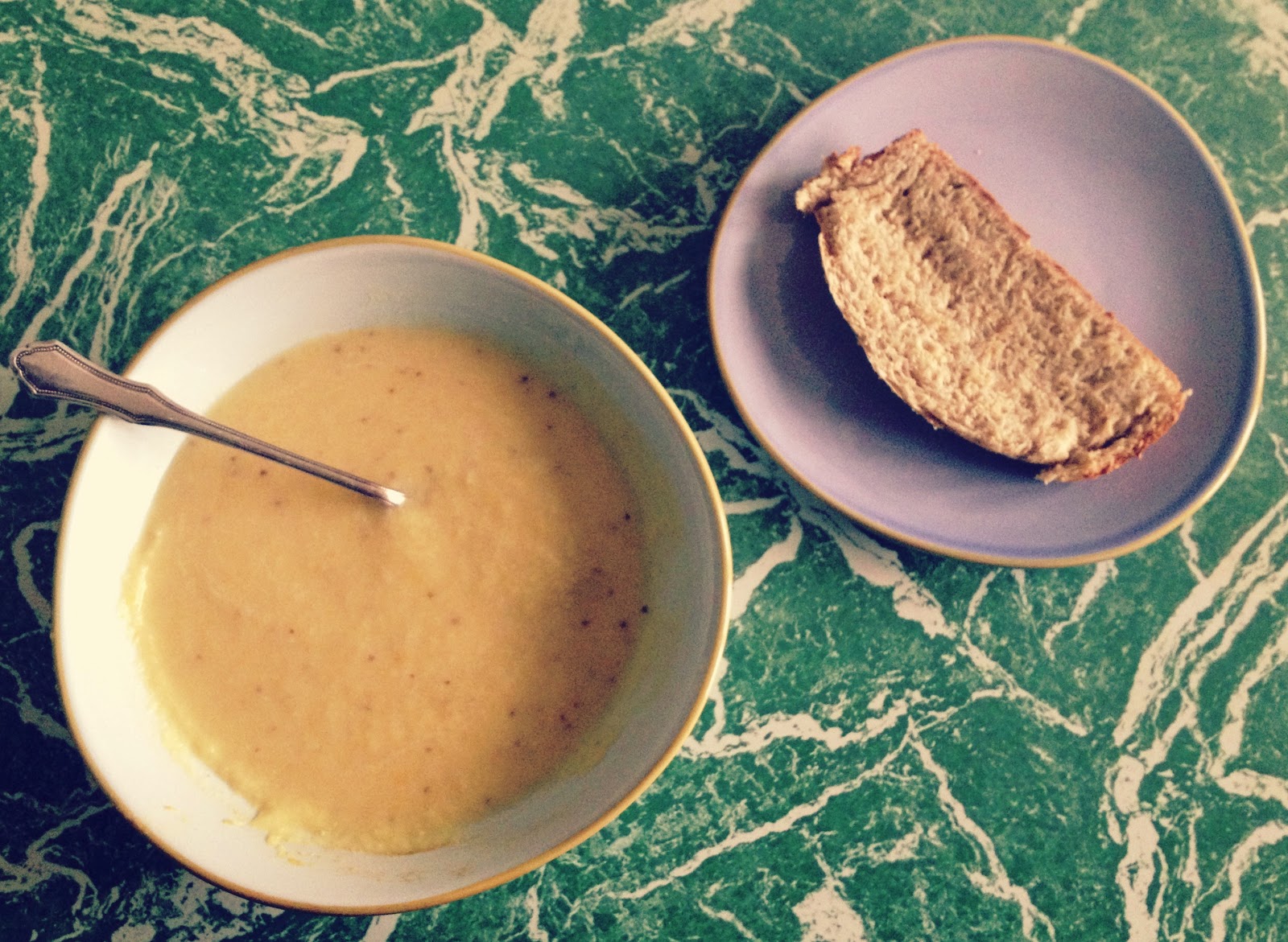 Mum & Toddler lunch Cheesy Cauliflower soup Yellow Dandy