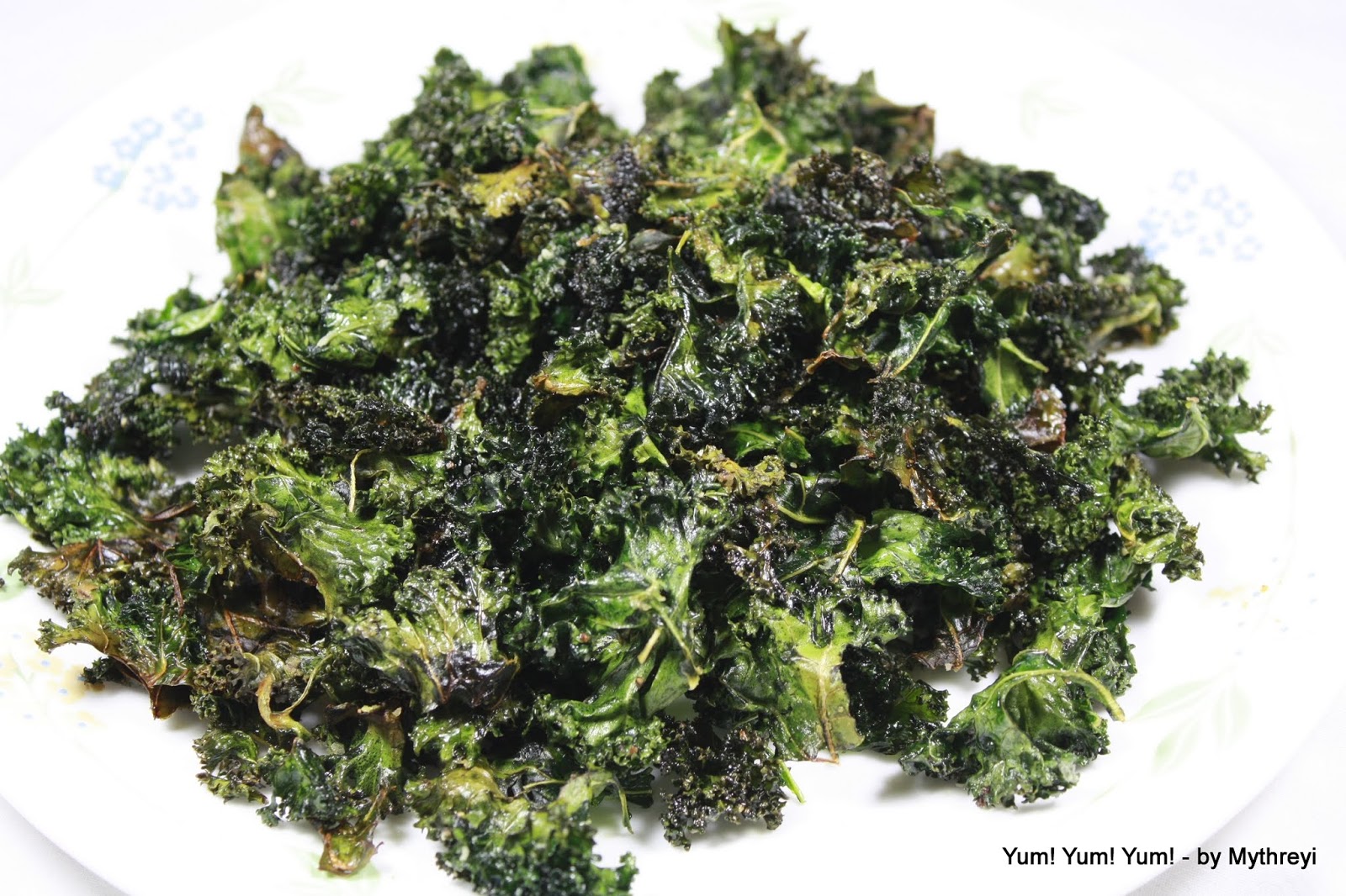 Yum! Yum! Yum! Kale Chips (5 Ingredient Recipes)