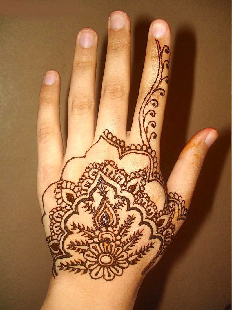 Designs Of Mehndi 2014 For Eid On Foot Simple Dresses On Hands On Designs Of Mehndi 2014 For Eid On Foot Simple Dresses On Hands On