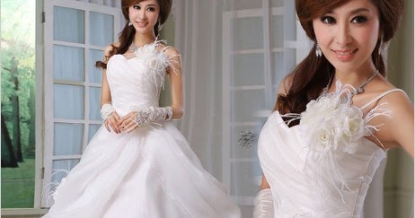 wedding dress for flat chest