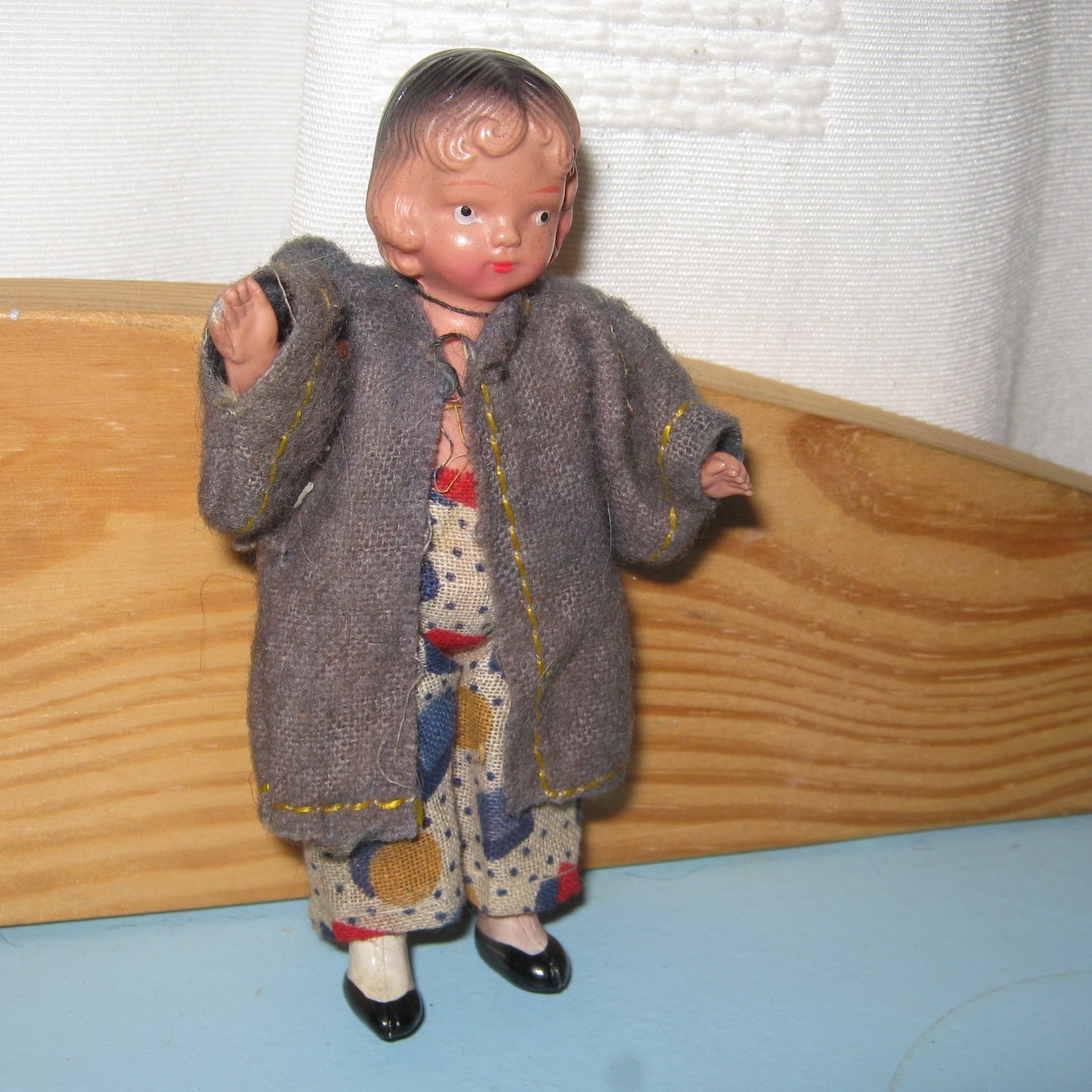 PollyKay and Sidders More Dolls House and Miniature Dolls