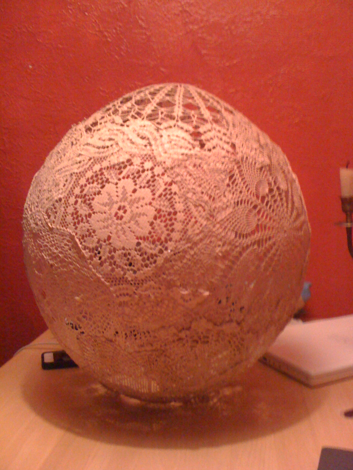 The Aftercraft: Doily Lampshade tutorial
