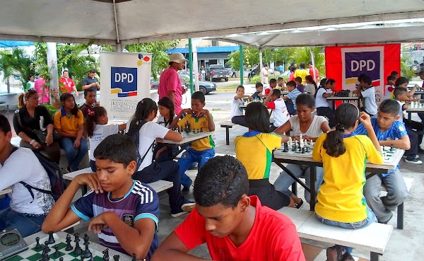 LOS INFANTILES MOVIERON LAS PIEZAS LOS INFANTILES MOVIERON LAS PIEZAS
