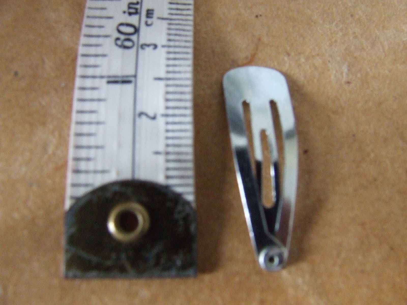 LittleLizzie How to make Baby Snap clips