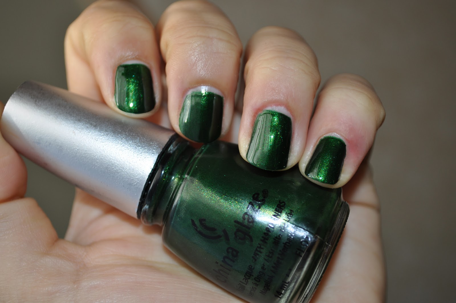 Have A Holly Jolly, Jolly Holly...Manicure? [ So Lonely in ]