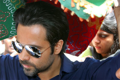 Actor Emraan visits Haji Ali Dargah for 'Ek Thi Daayan'