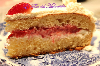 Tarta De Nata Y Fresas O De Como Una Rana Se Convierte En Príncipe Azul
