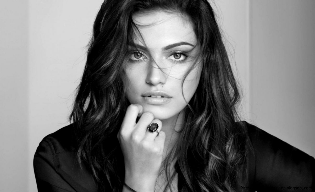 Actress Model Girl Phoebe Tonkin Portrait Hd Wallpaper  Wallpaper