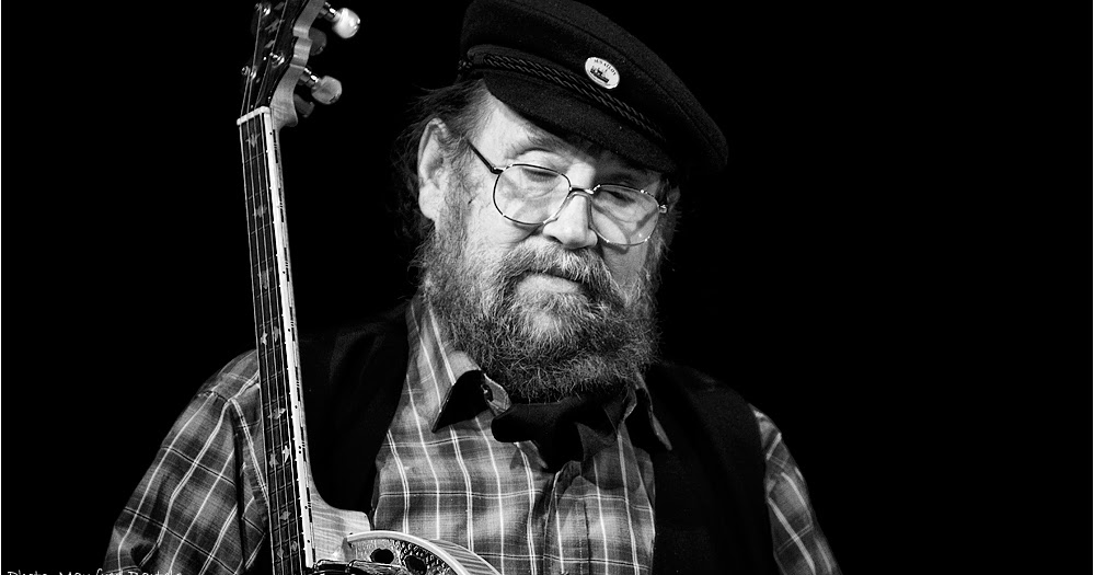 It's a Dirty Old Town Barney McKenna