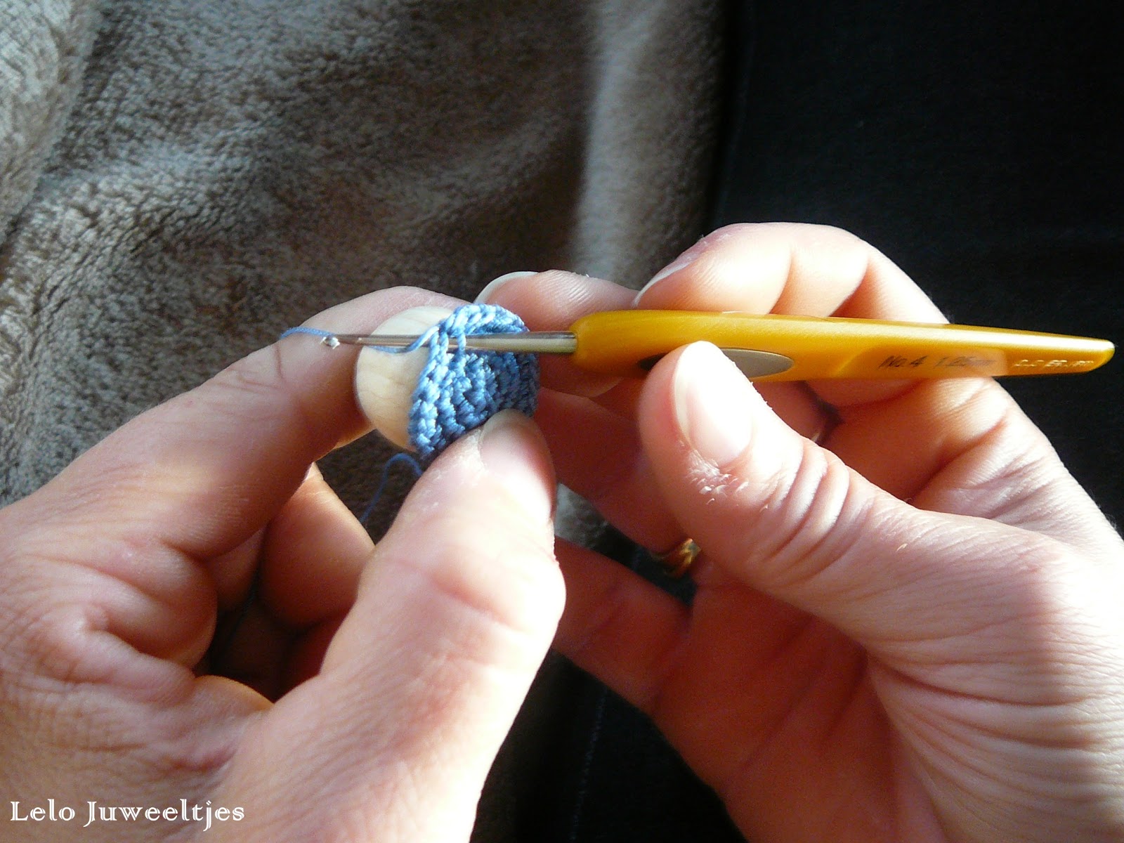 Lelo Juweeltjes Tutorial haken rond een kraal crochet beads