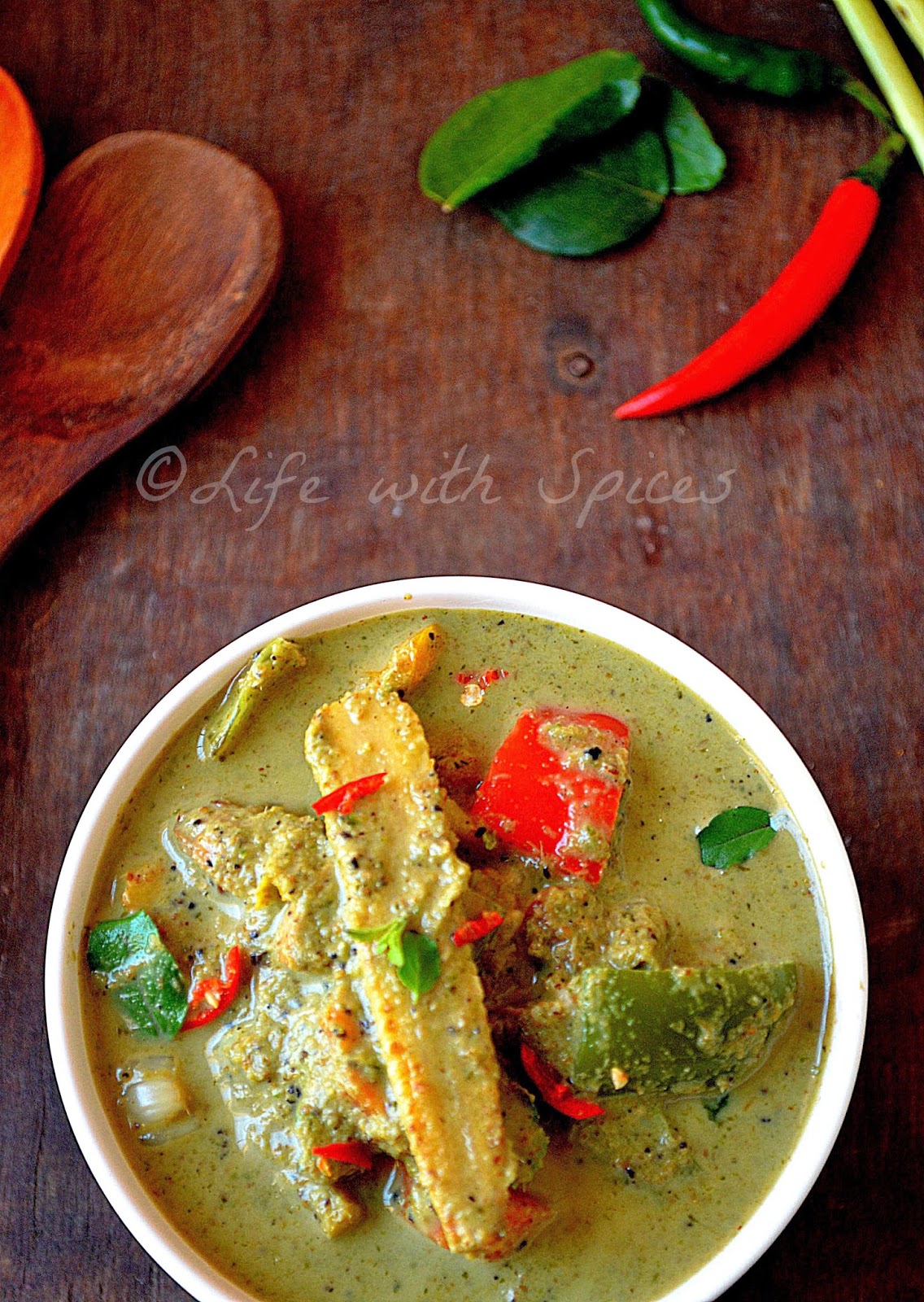 Life with spices THAI VEG GREEN CURRY FROM SCRATCH