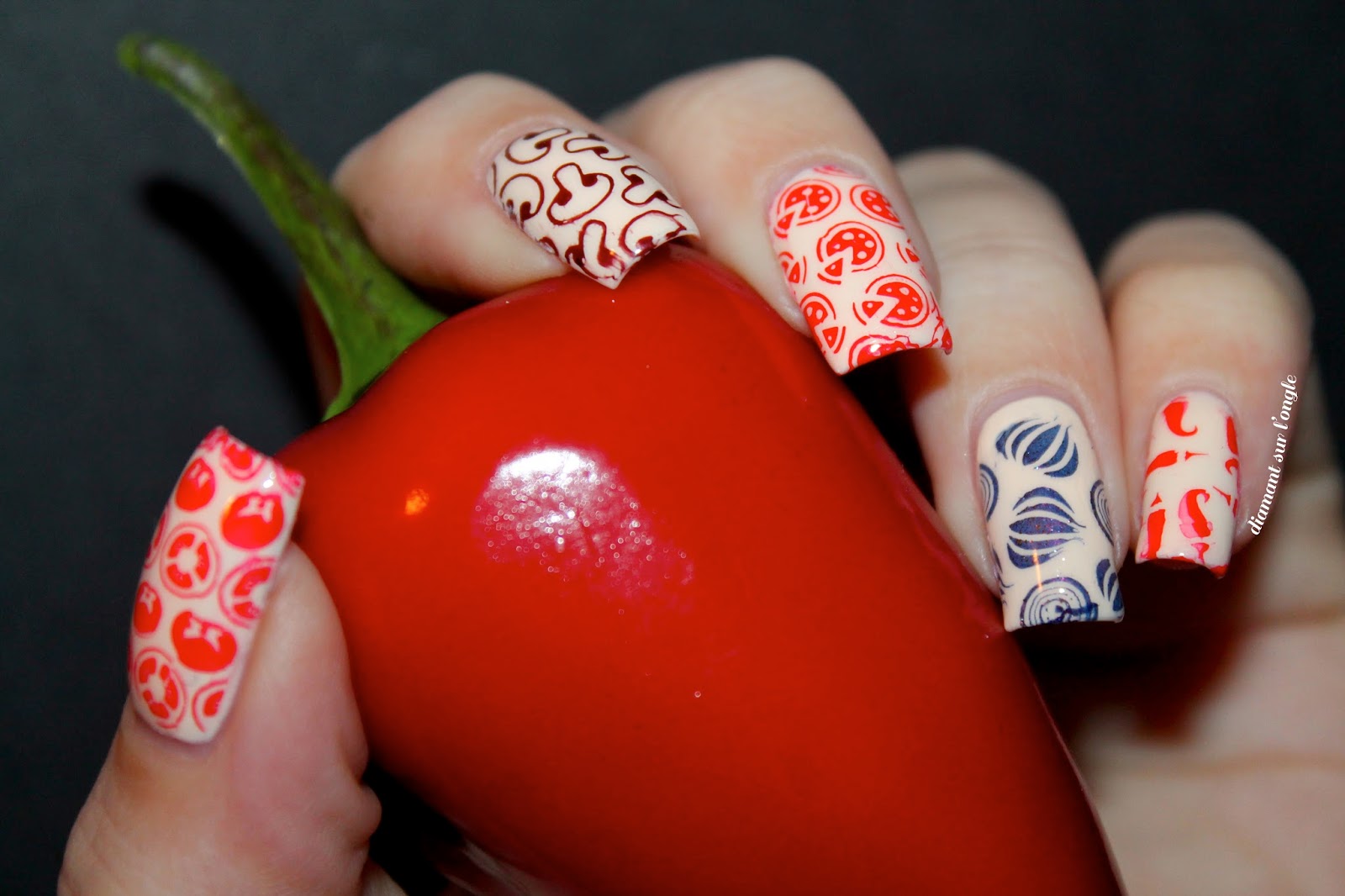 diamant sur l'ongle L'Italie // Nailstorming