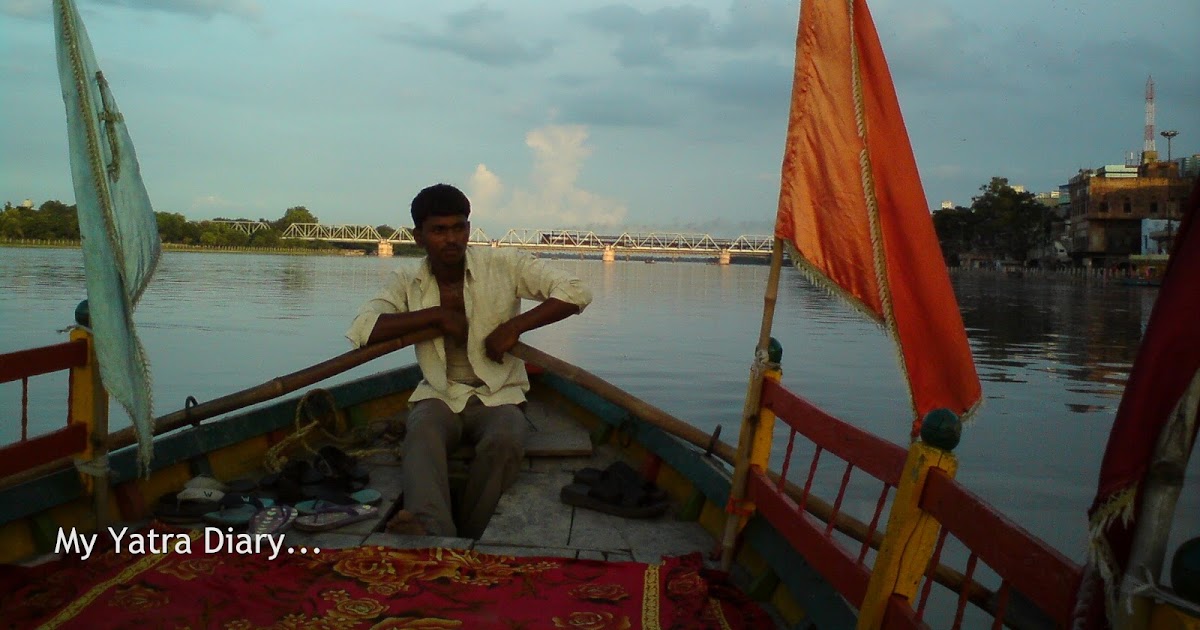 My Yatra Diary... Boat Ride along the River Yamuna in Mathura