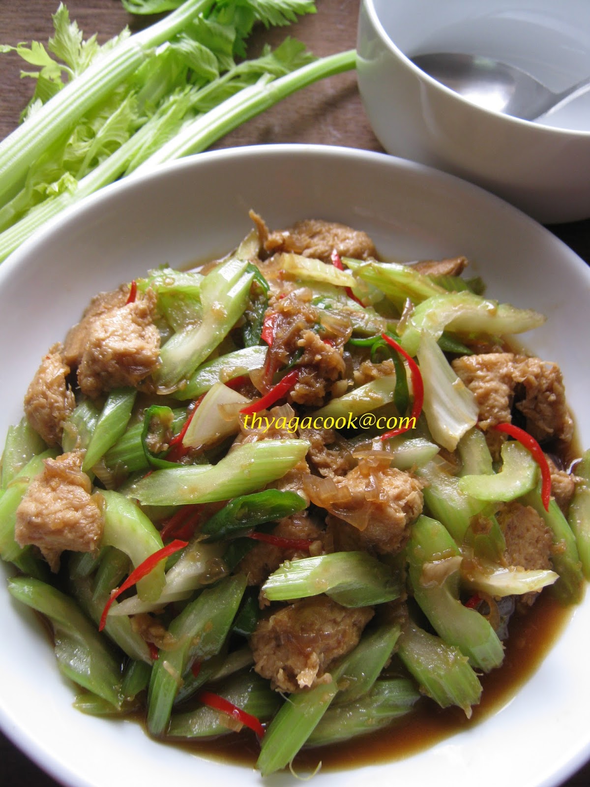 KARI LEAFS Malaysian flavour's VEGETARIAN CHICKEN FRIED WITH CELERY