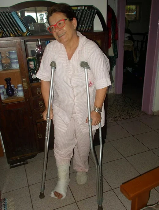 Χαλκίδα: Έσπασε το πόδι της η Ζωή Λιβανίου! (ΦΩΤΟ)