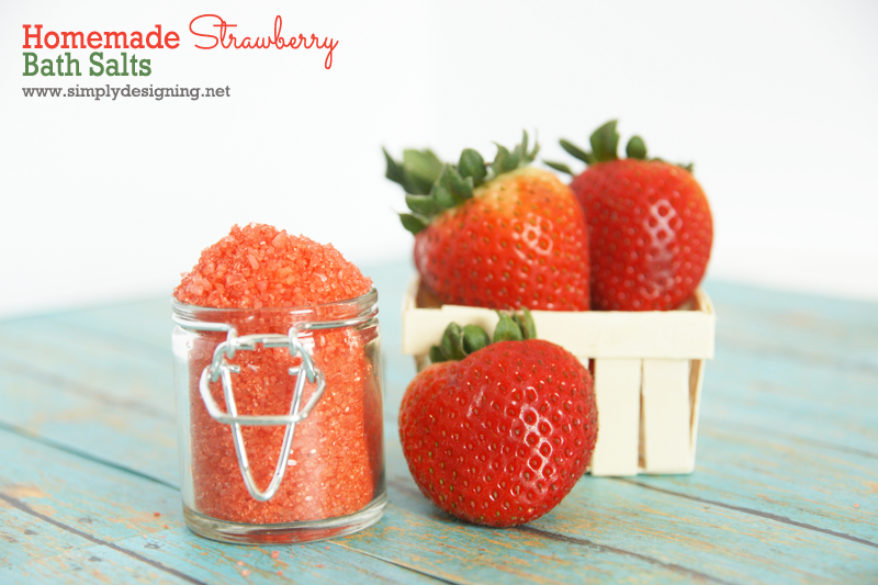 Homemade Strawberry Bath Salts - must pin for later! | simple to make and a wonderful gift! #mothersday #gift #handmadegift #bath #spa #diybeauty