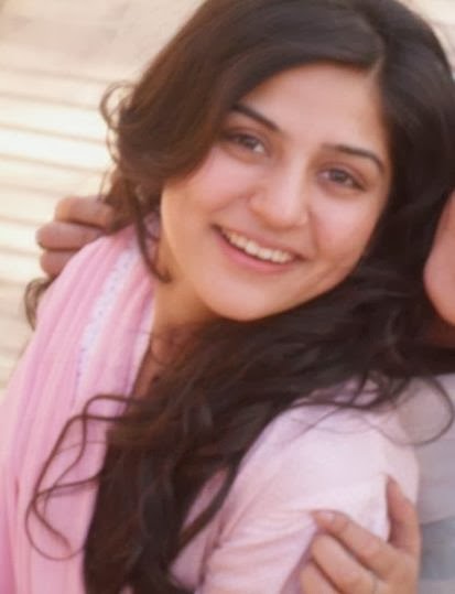 Sanam Baloch sexy smile pictures