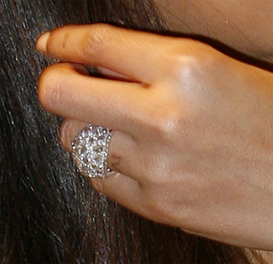 Beyonce tattoo On Wedding Finger