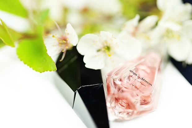 Givenchy Ange ou Demon Le Parfum i butelka Accord Illicite