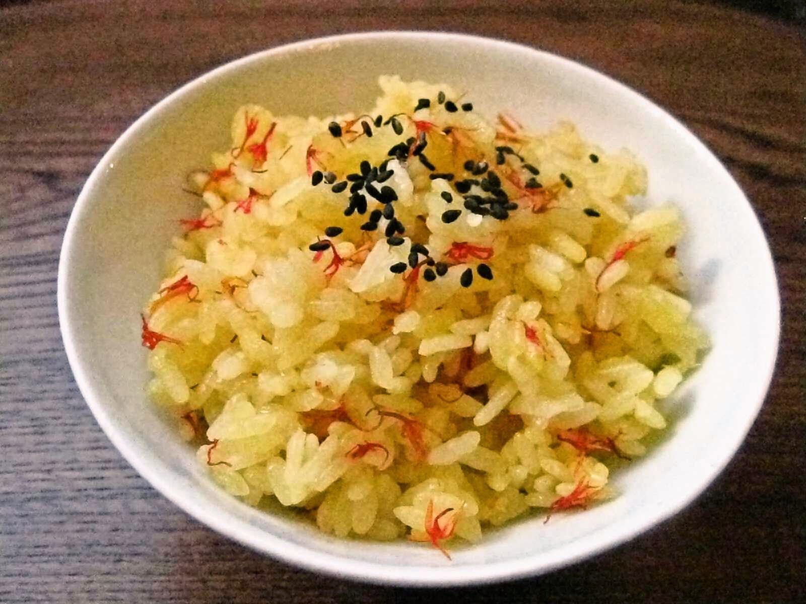 Recipes for Tom Benibana gohan / steamed rice with safflower petals