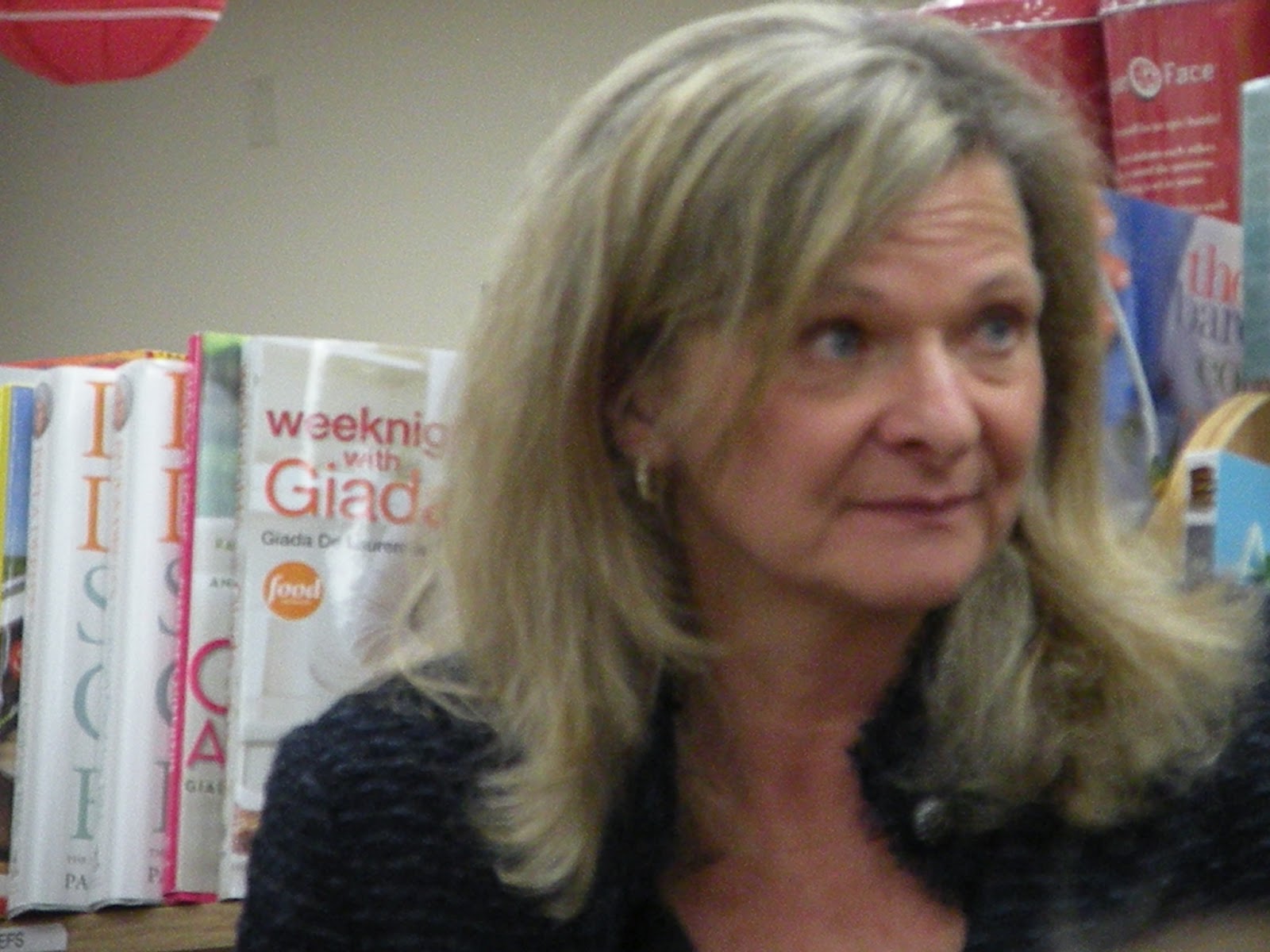 DarkReaders Book Signings Lisa Scottoline & Dark Days