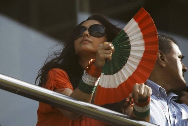 Photos  Bollywood Celebs Celebrates India Vs Sri Lanka World Cup Final  gallery